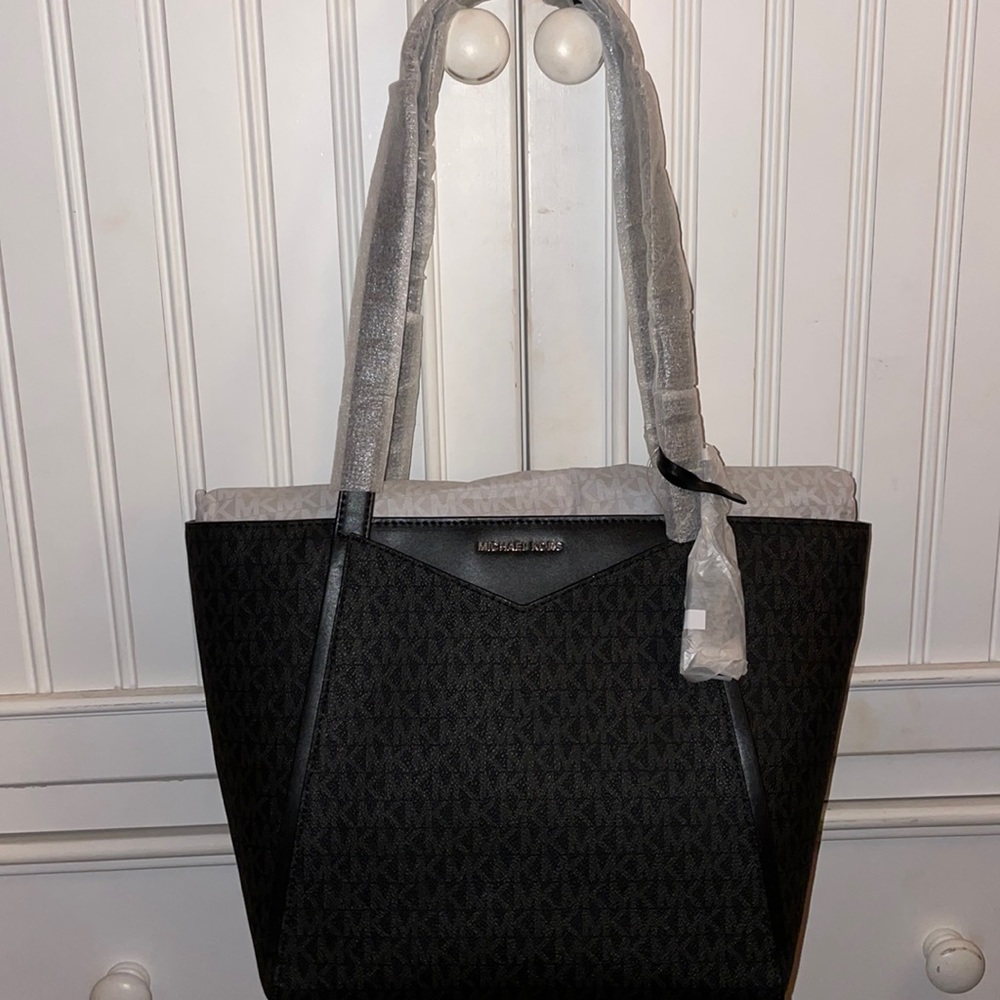 *NEVER USED* Black (MK Logo) Michael Kors Tote